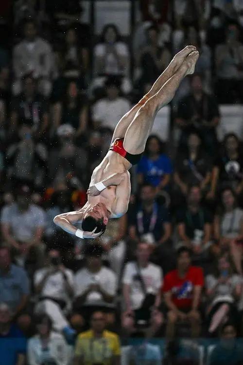 运动员以出色表现向世界展现国家实力